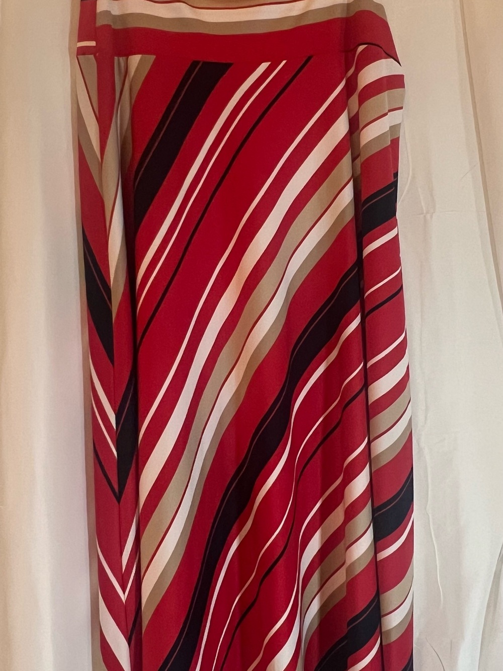 Spense Red and Black Diagonal-Stripe A-Line Maxi Skirt
